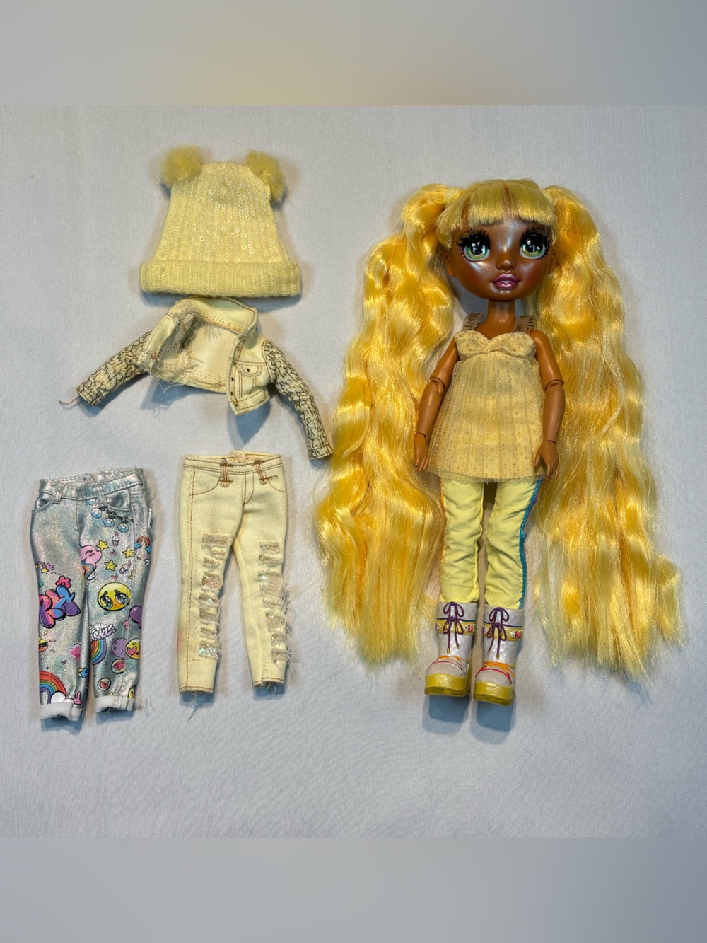 Sunny Madison Fashion Doll Bundle 🌈